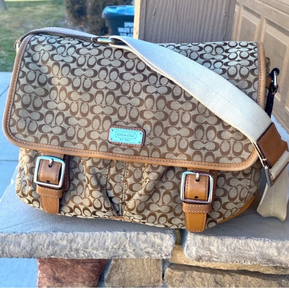 🔥AUTHENTIC Coach Signature Messenger Bag F70283 Khaki Cross🔥